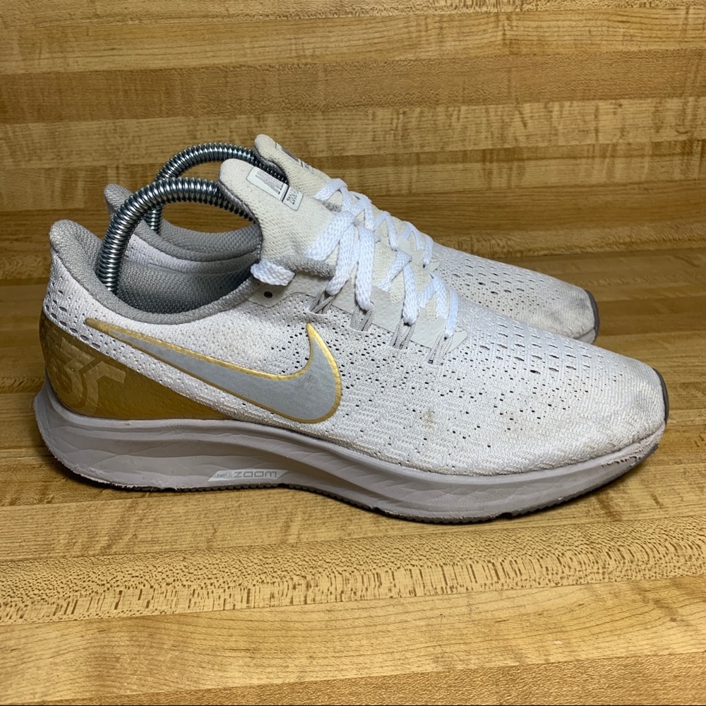 Nike Running Air Zoom Pegasus 35 Metallic size 7.5